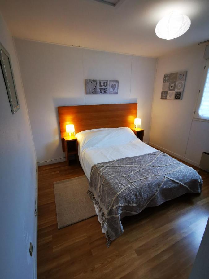 Maisonnette 5 Personnes Dans Residence Avec Piscine Сустон Екстер'єр фото