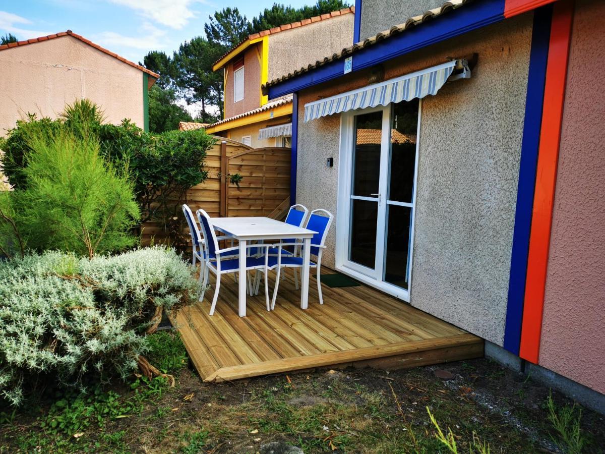 Maisonnette 5 Personnes Dans Residence Avec Piscine Сустон Екстер'єр фото